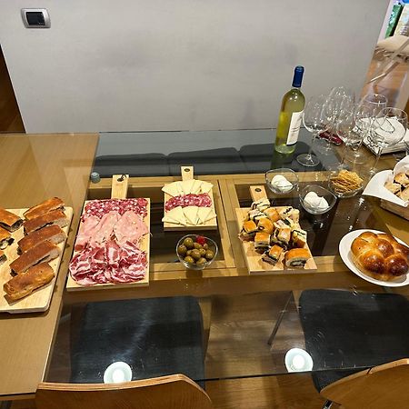 Crise Home 那不勒斯 外观 照片
